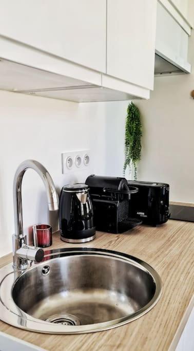 Апартаменты New #Boheme Chic# Pied De La Cite #2 Каркассон Экстерьер фото