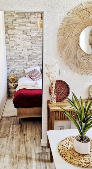 Апартаменты New #Boheme Chic# Pied De La Cite #2 Каркассон Экстерьер фото